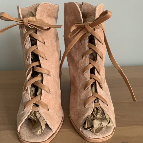 Kristin Cavallari by Chinese Laundry Tan Suede Layton Lace-up Block Heel Sandal - Picture 1 of 6